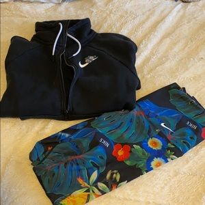 Nike Sweatshirt and Leggings Set